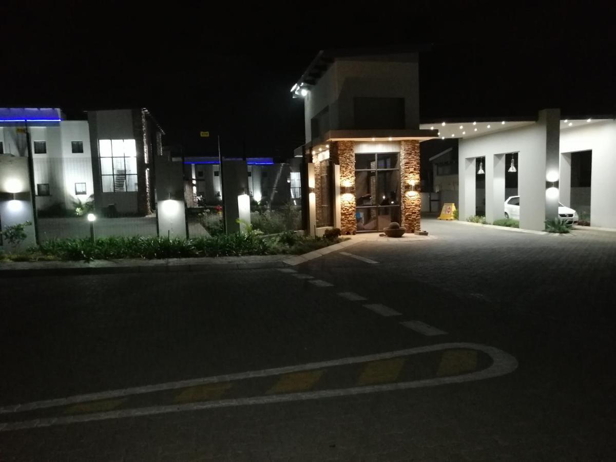King'S Palace Hotel Rustenburg Zewnętrze zdjęcie