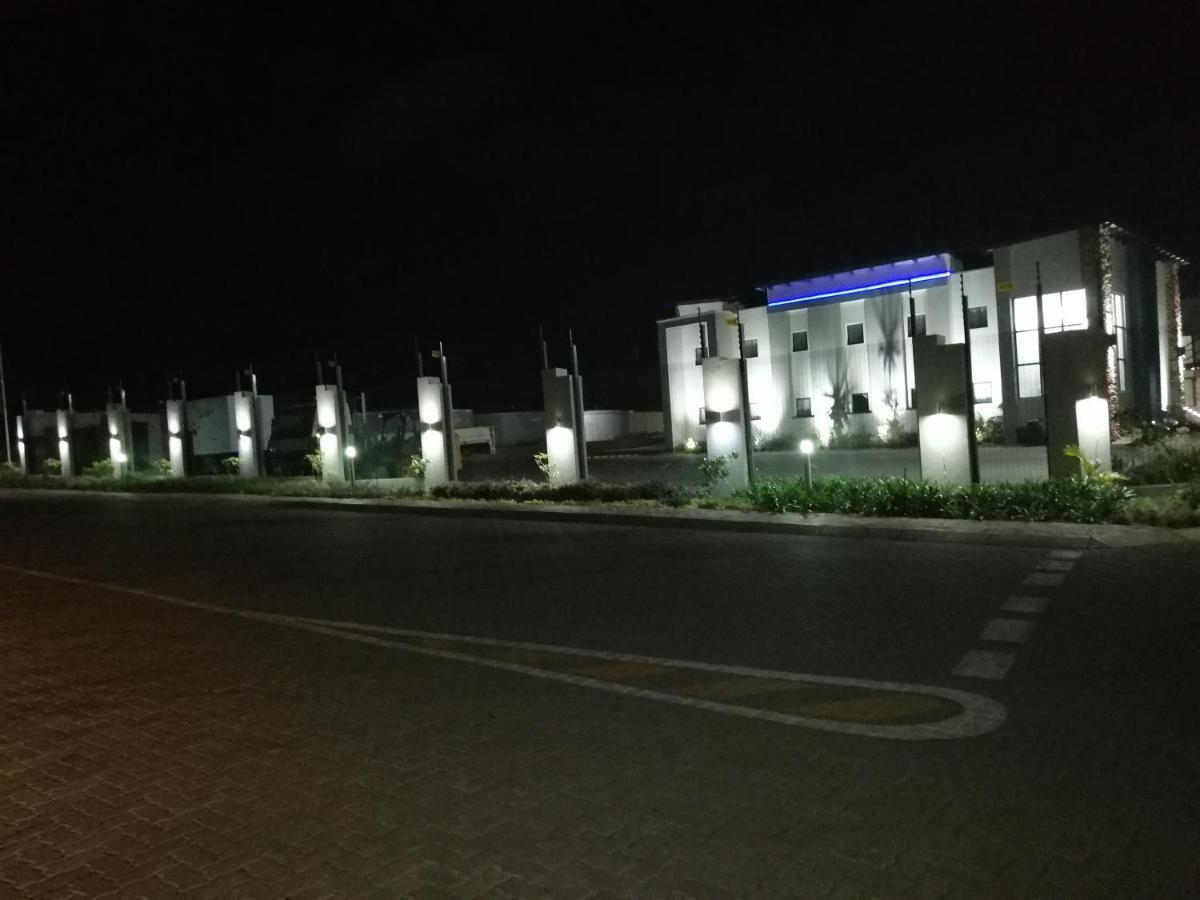 King'S Palace Hotel Rustenburg Zewnętrze zdjęcie